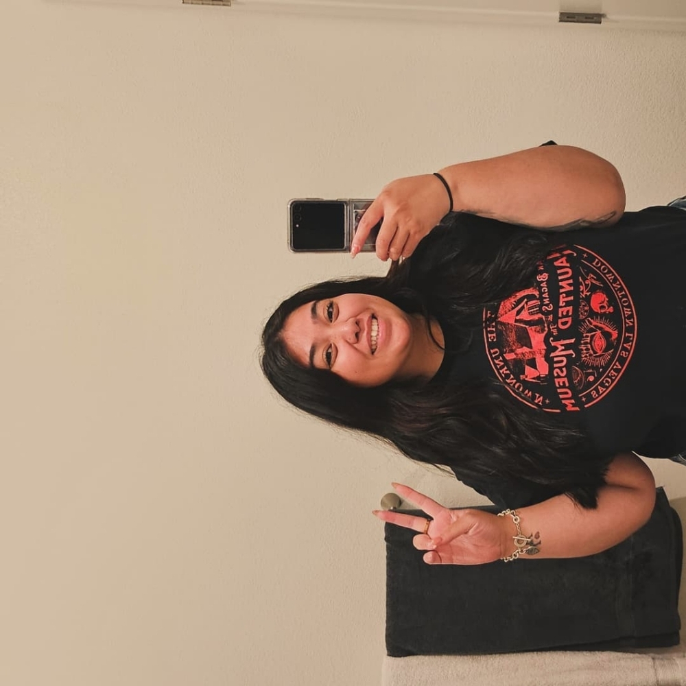 Meet your Posher, Kimberly